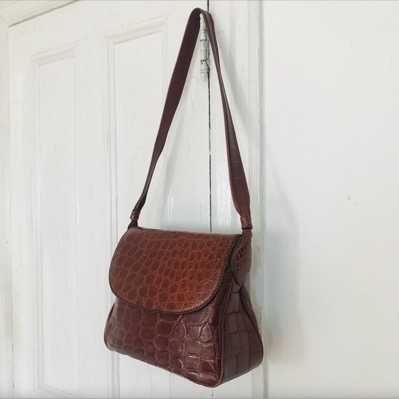 Maeni Alligator Shoulder Bag - Picture 2 of 3